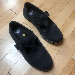 Dr. Martens WOOLWICH canvas flats